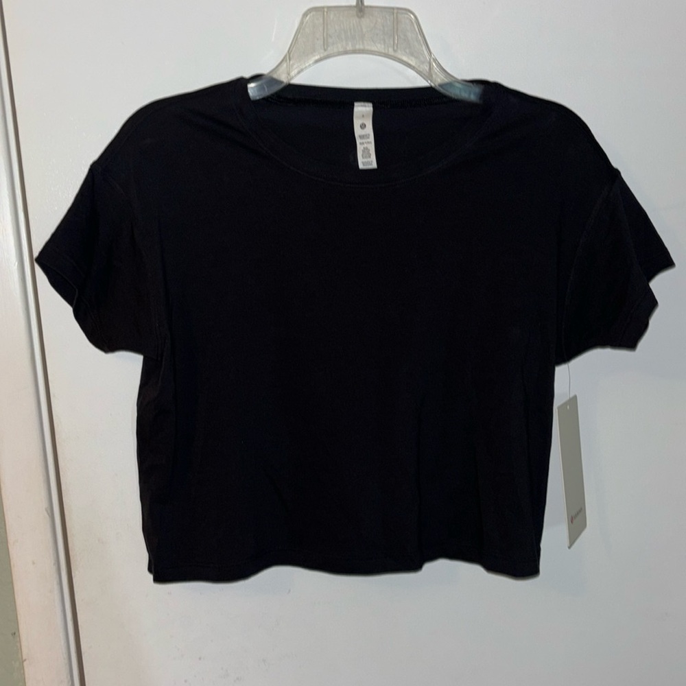 Black crop top lululemon
